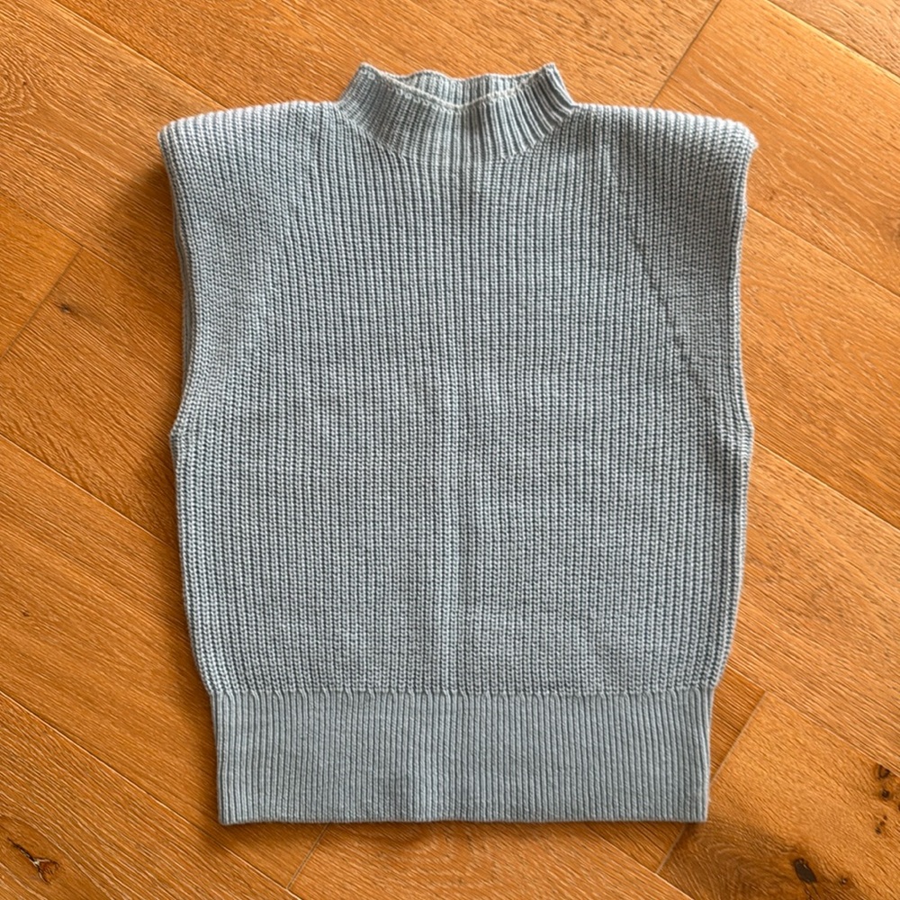 Babaton sleeveless sweater with shoulder pads